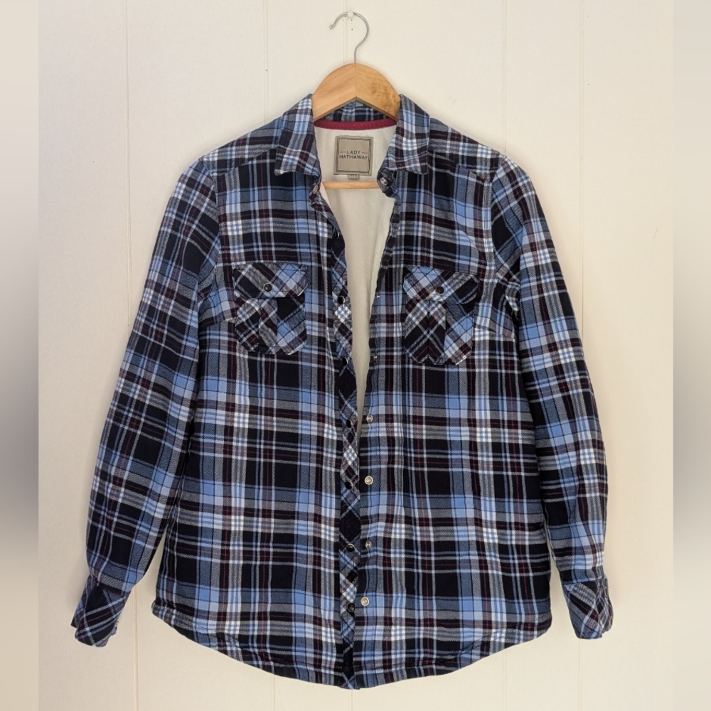 💜 3/$30 - Stylish Plaid Button Down Shirt